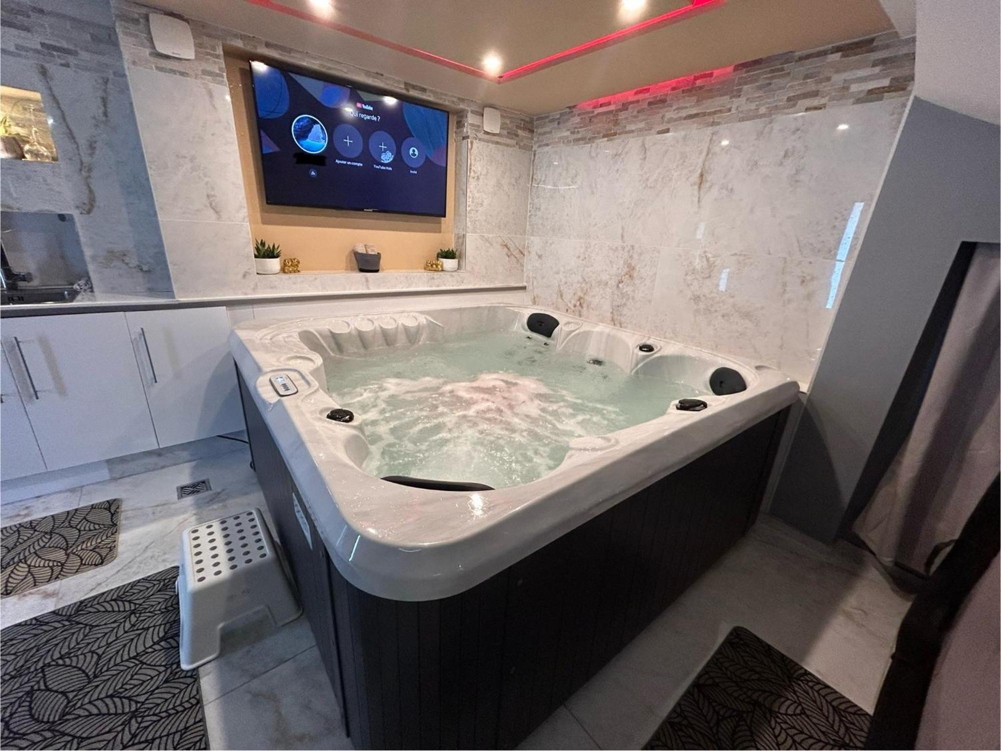 Spa Jacuzzi Moon White Vaudherland Экстерьер фото